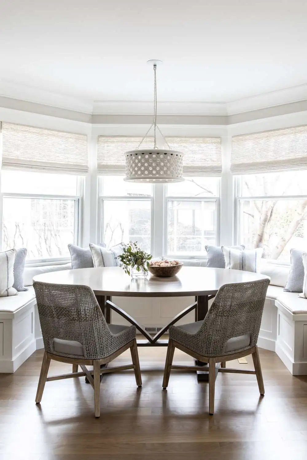 30 Bay Window Ideas to Elevate Your Space 2026